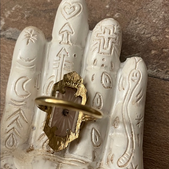 Elegant Gold and Pink Ring - Picture 3 of 6